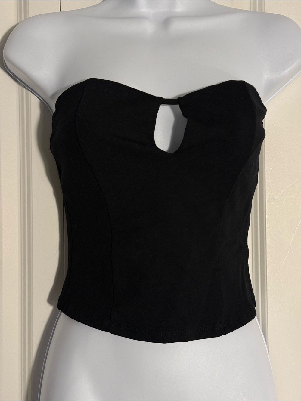 Sparkle & Fade Black Strapless Keyhole Bustier Crop Top